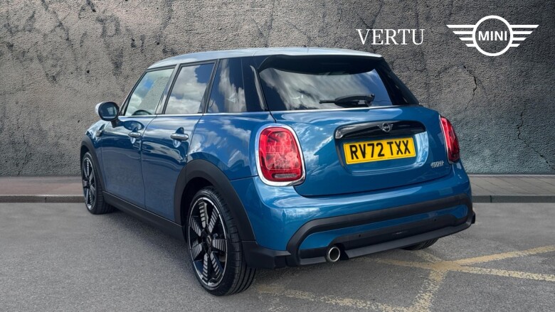 MINI Hatchback 1.5 Cooper Exclusive 5dr Auto Petrol Hatchback